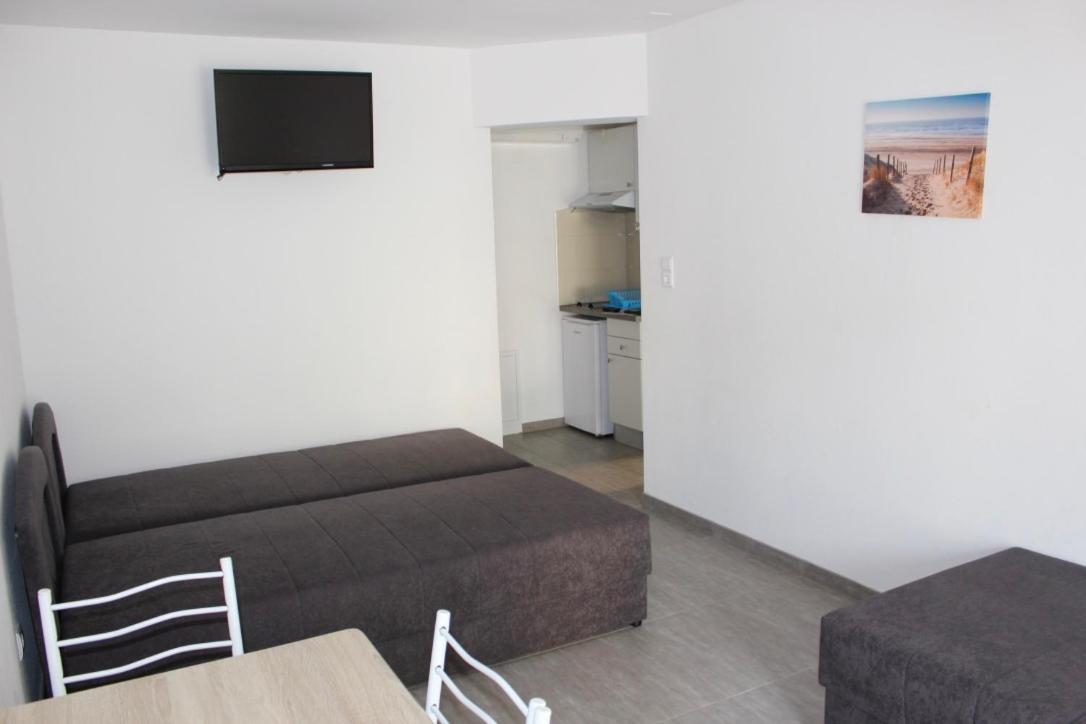 Filipovic Apartmani メドゥリン エクステリア 写真
