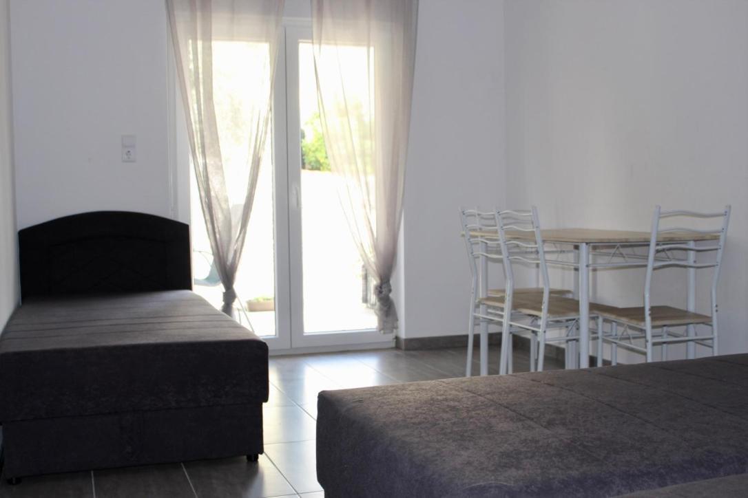 Filipovic Apartmani メドゥリン エクステリア 写真