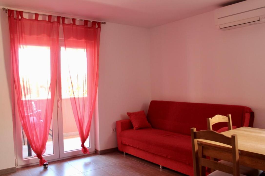 Filipovic Apartmani メドゥリン エクステリア 写真