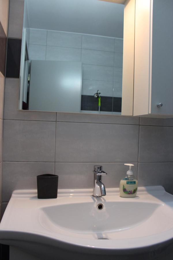 Filipovic Apartmani メドゥリン エクステリア 写真