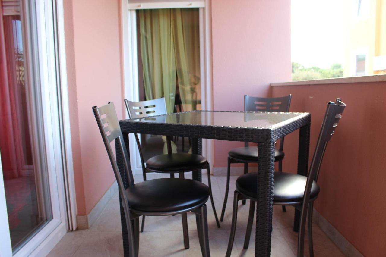 Filipovic Apartmani メドゥリン エクステリア 写真